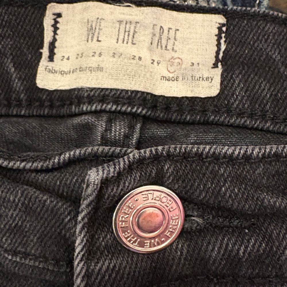 Free People Black About a Girl Ripped‎ HighRise Crop Jean size 30 - Picture 14 of 16